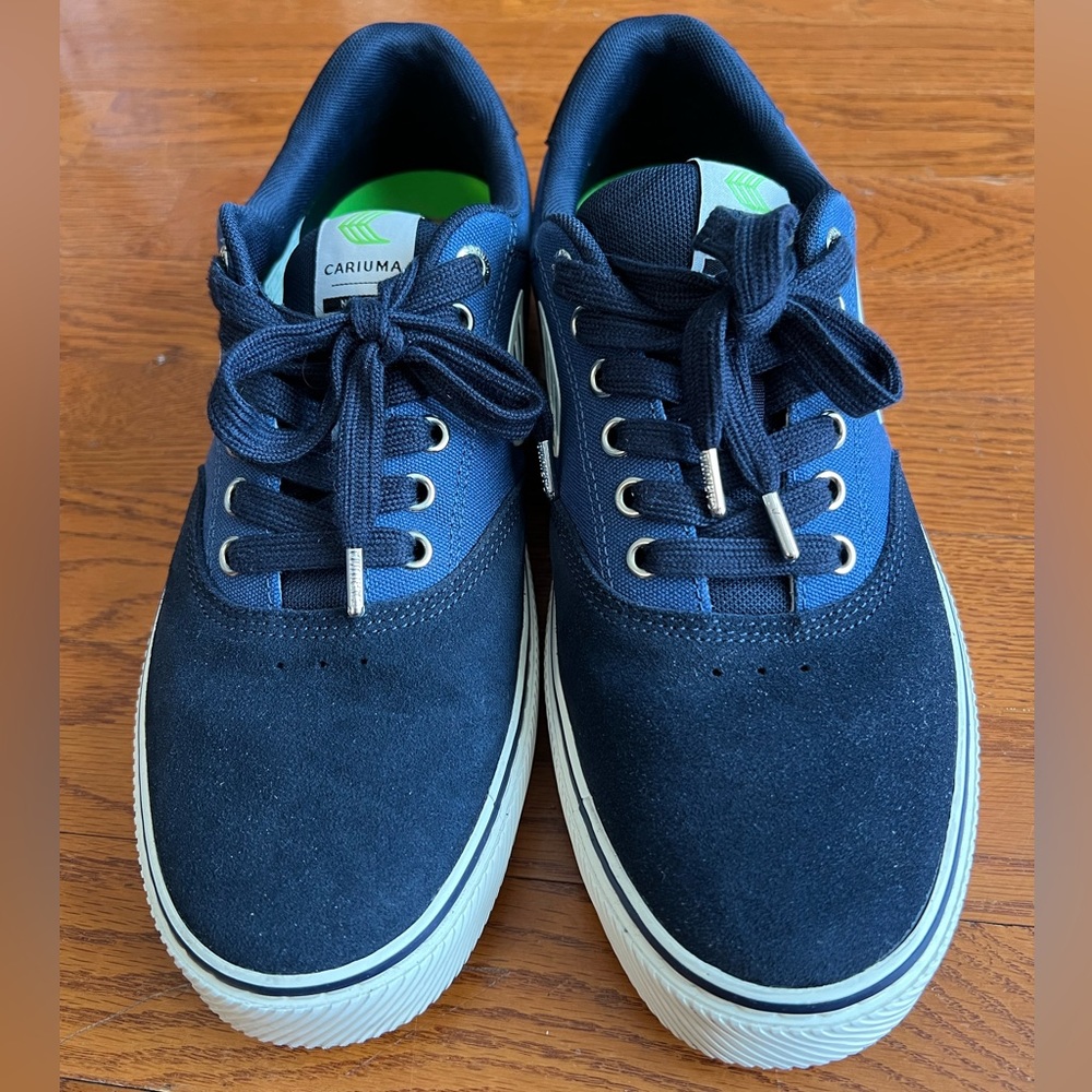 Cariuma Naioca Pro Navy Seude